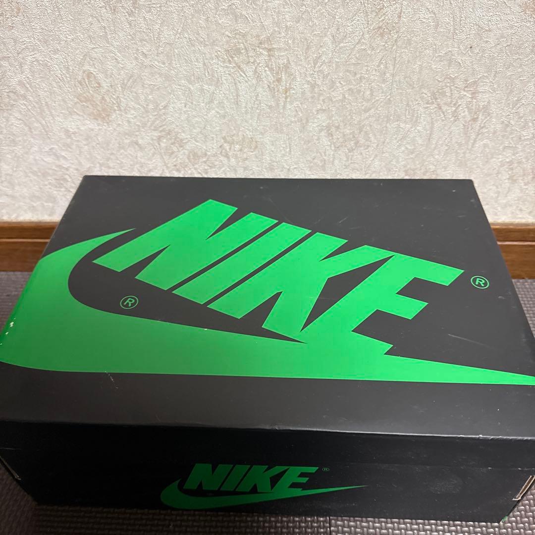 タタージ　NIKE ハイカットスニーカー ブラック/ホワイト/グリーン