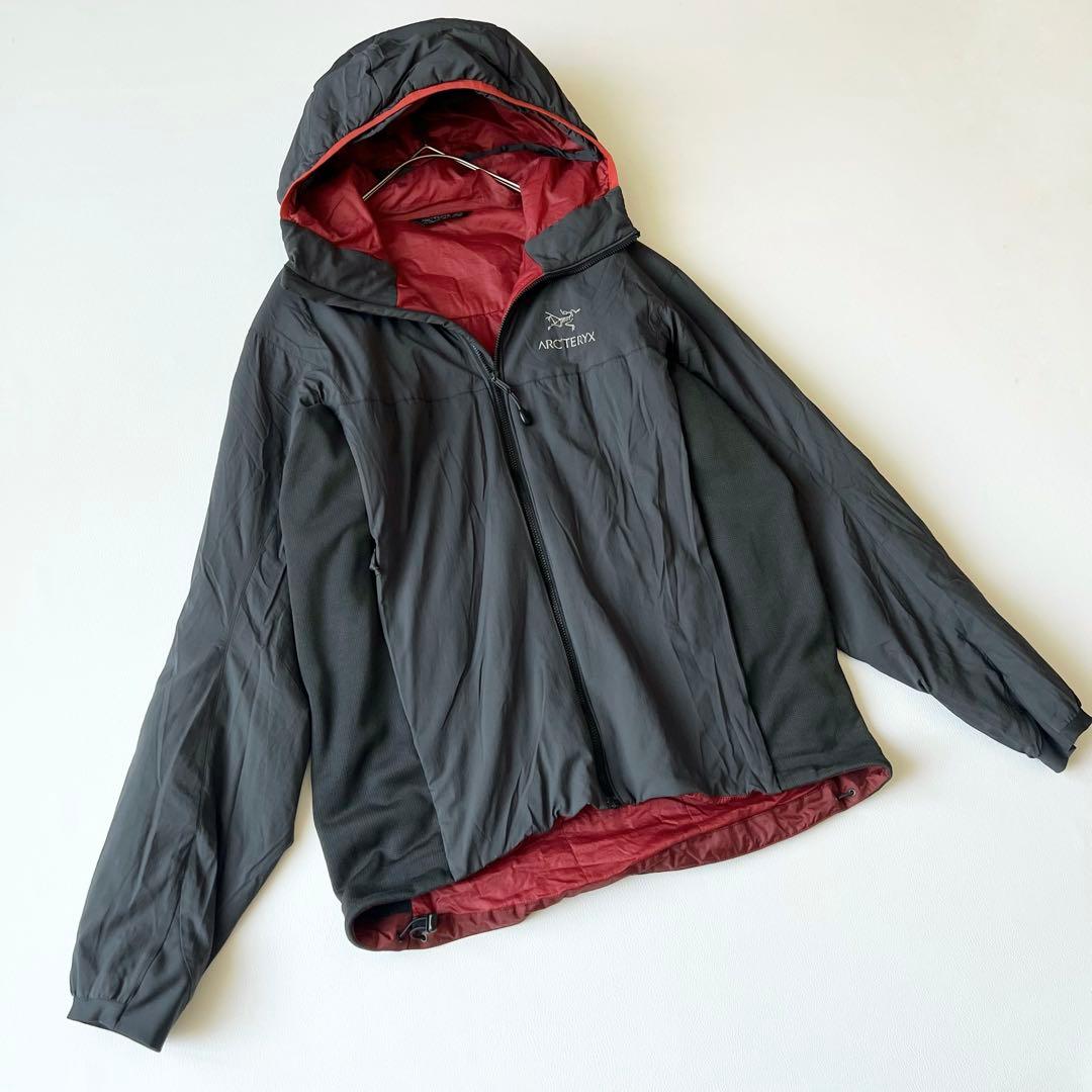4971　toshi【美品】アークテリクス　アトムLTフーディ ジャケット