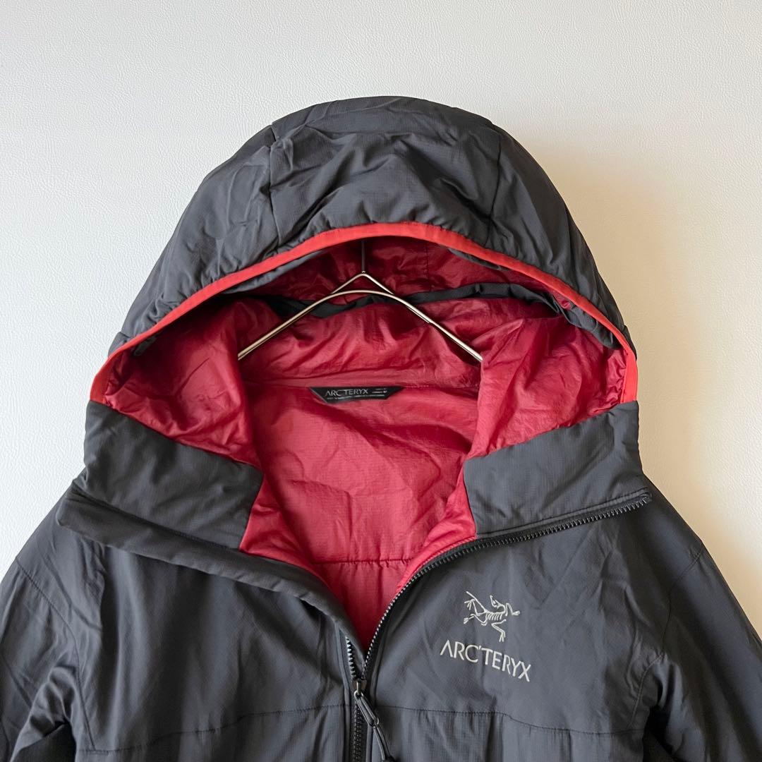 4971　toshi【美品】アークテリクス　アトムLTフーディ ジャケット