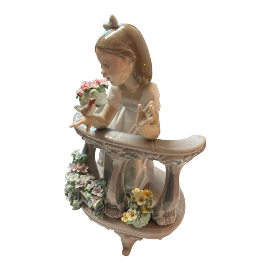 LLADRO リヤドロ バルコニーの朝 花と少女 陶器人形 置物　インテリア