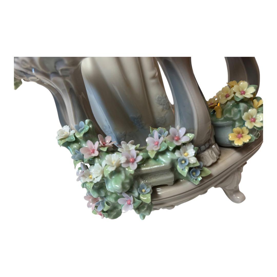 LLADRO リヤドロ バルコニーの朝 花と少女 陶器人形 置物　インテリア