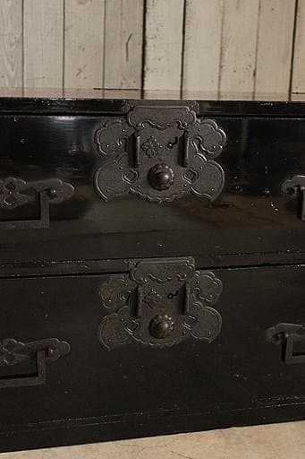 マカロン　時代庄内箪笥　兜金具　時代家具　収納タンス　古家具