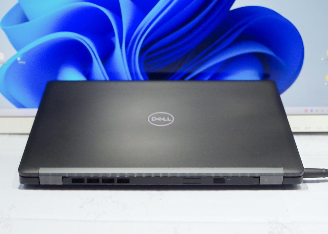 ◆DELL　LATITUDE　★16GB　SSD256G　★Office2019