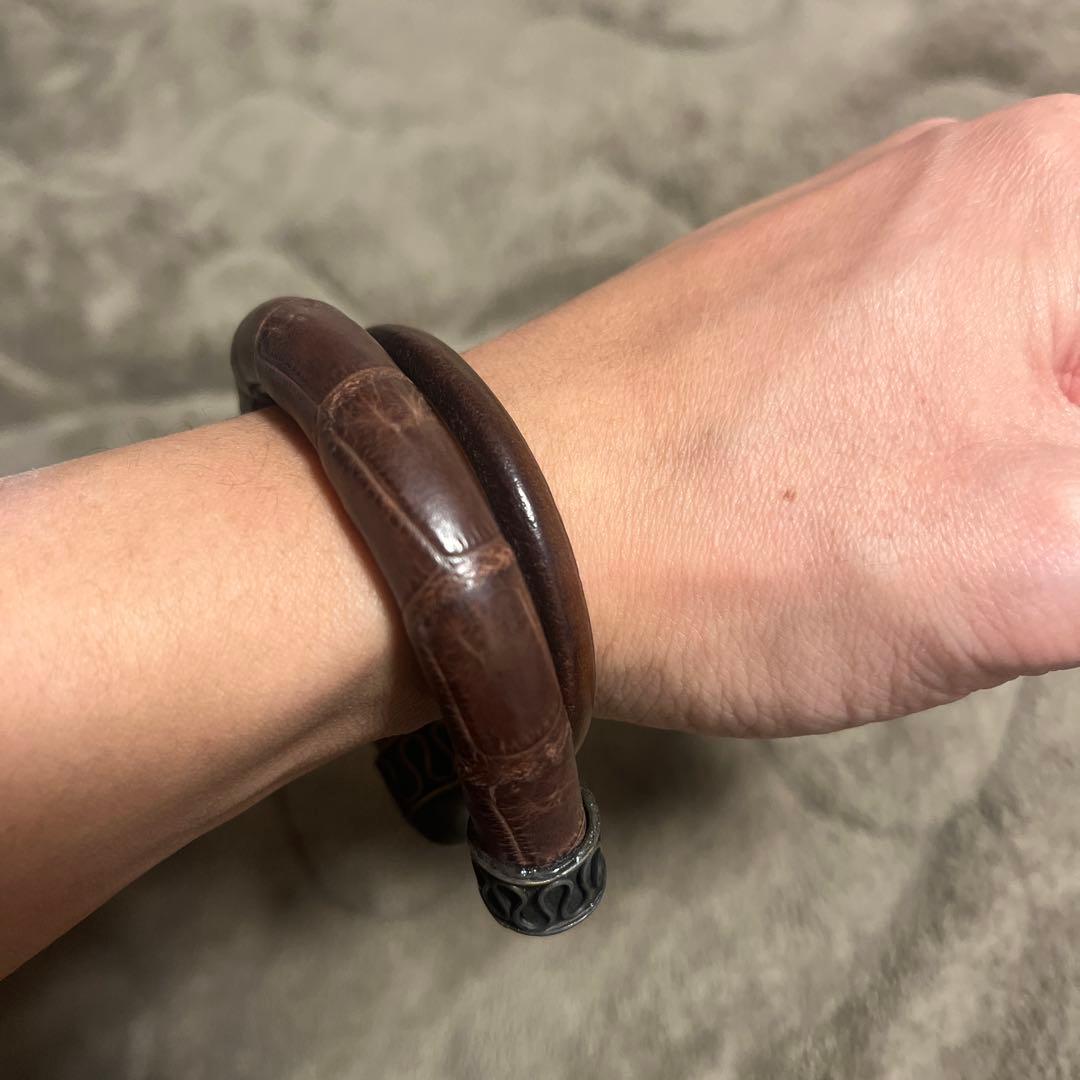 ShareSpirit　シェアースピリットレザーバングル　ブレスレット