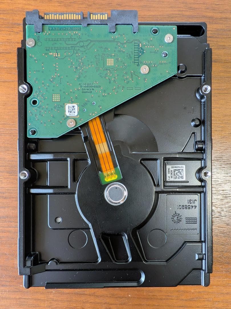 ST8000DM004 Seagate Barracuda 8TB 使用236h