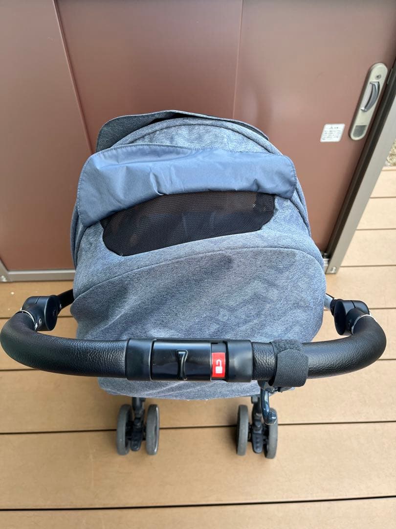 アップリカ ベビーカー ラクーナエアー コンパクト軽量4輪両対面A形 ベビザらス