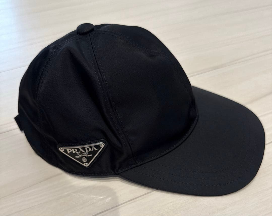 PRADA ブラック リナイロンベースボールキャップ Sサイズ　2HC274