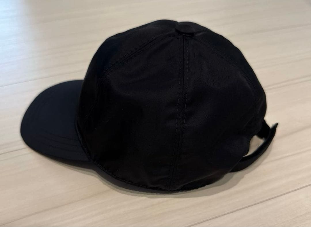 PRADA ブラック リナイロンベースボールキャップ Sサイズ　2HC274