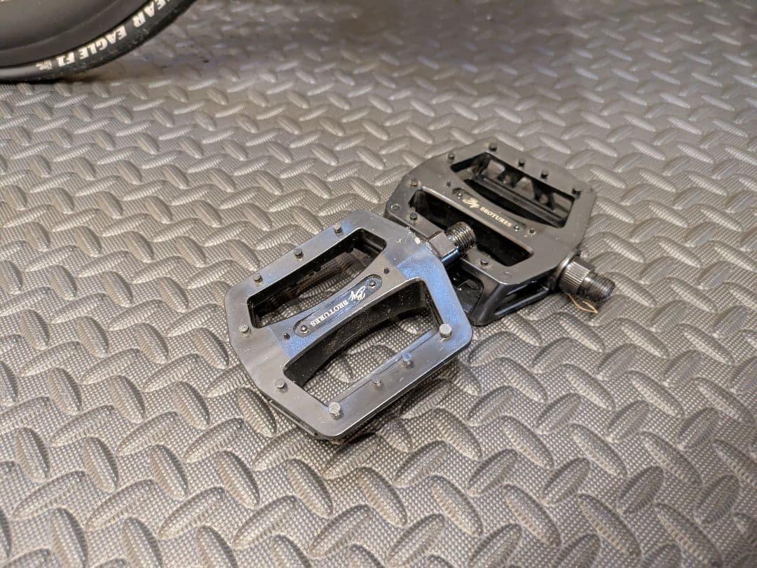 LEADER 735 ピストバイク