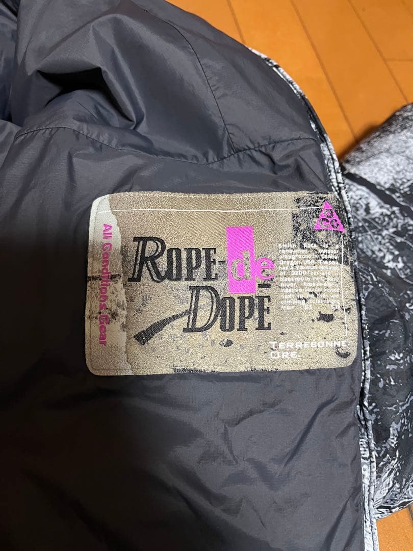 NIKE ACG Rope de  中綿ジャケット　Lサイズ