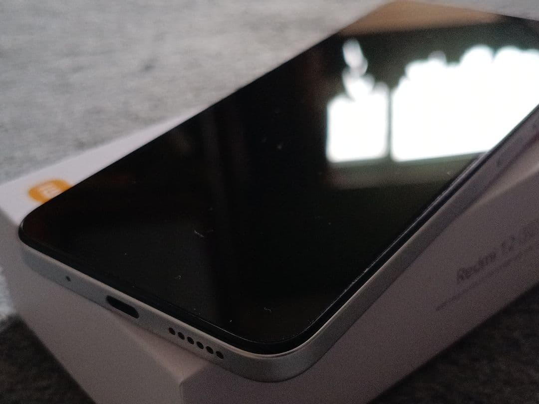 美品　Redmi 12 5G XIG03 Xiaomi SIMフリー