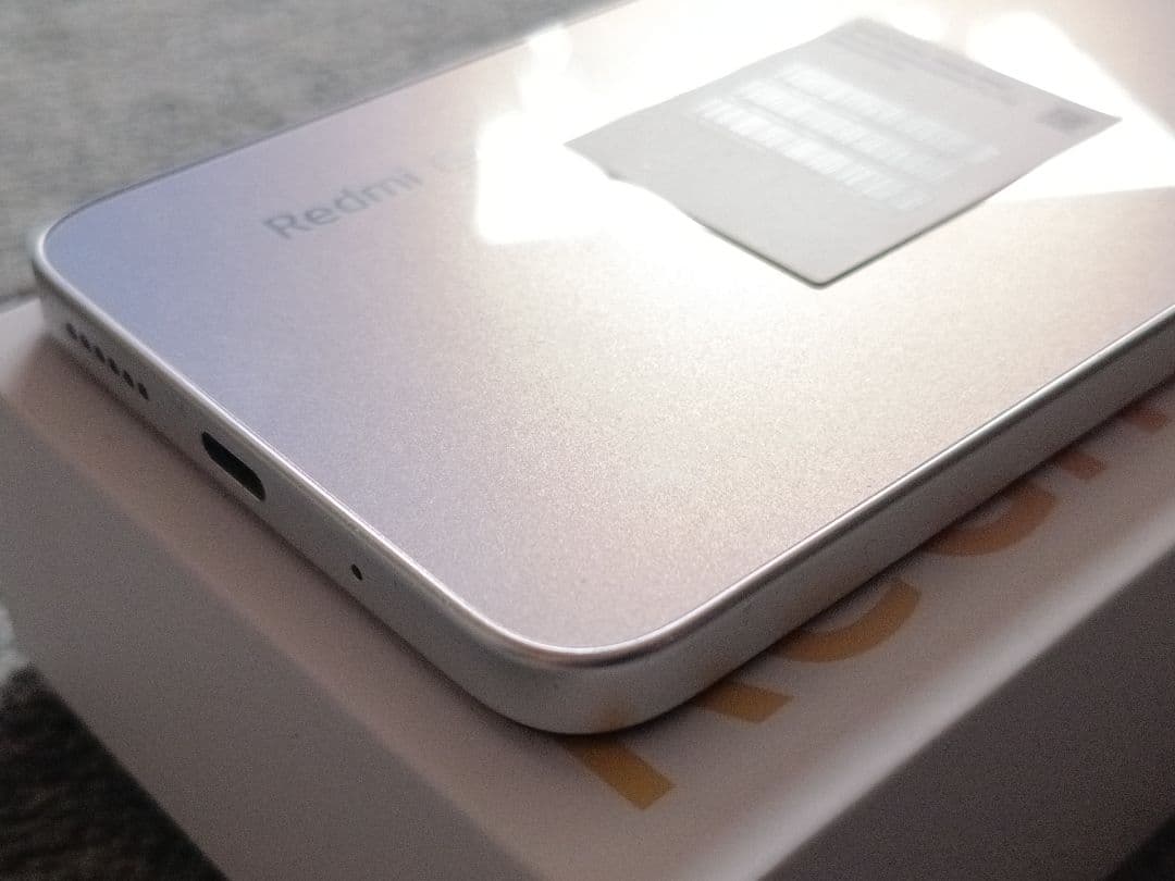 美品　Redmi 12 5G XIG03 Xiaomi SIMフリー