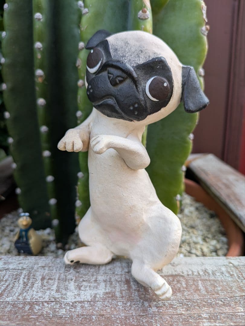 可愛い❤️パグちゃん。縁起物、陶器人形、置物、犬人形、ブサカワ　作家
