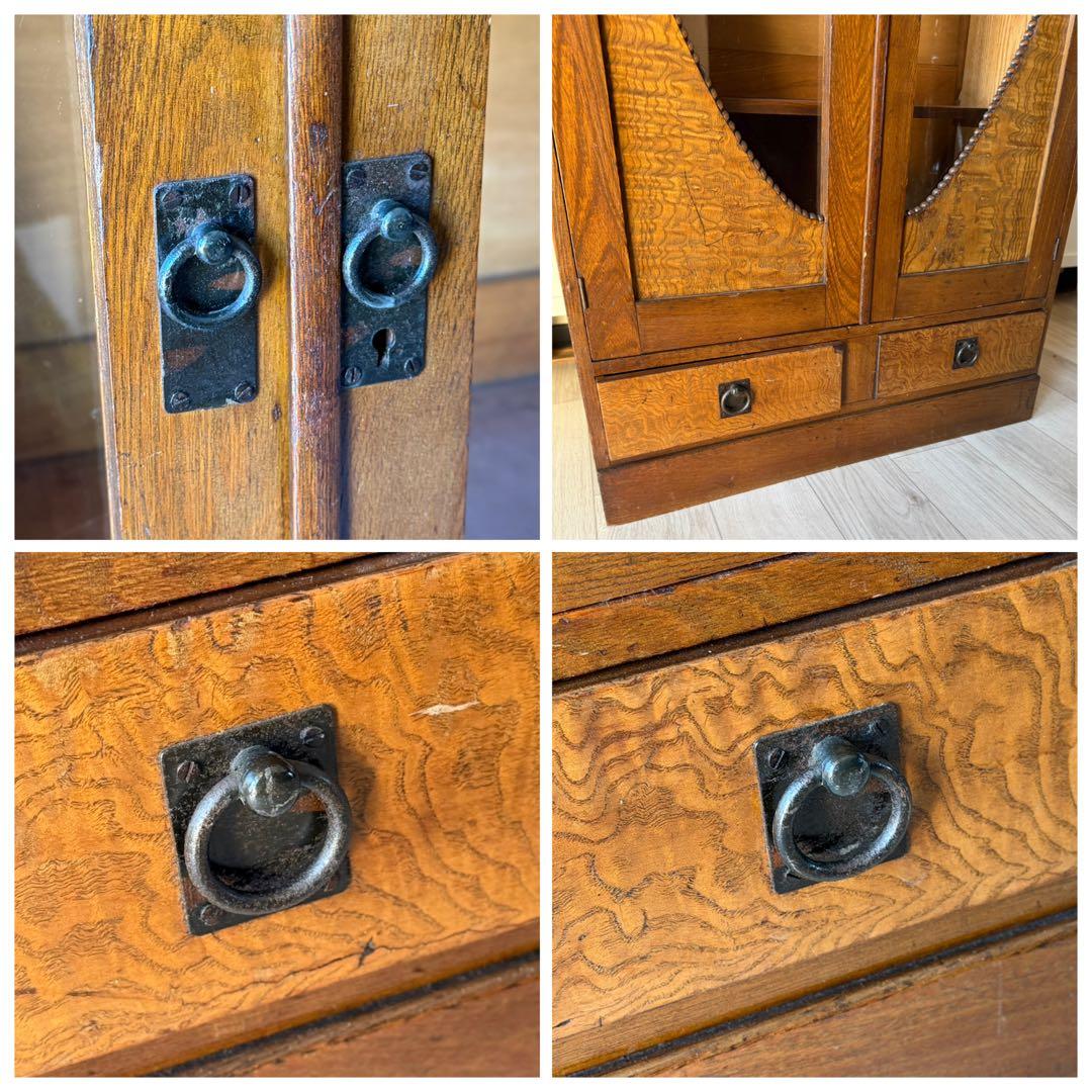 飾り棚 茶箪笥 レトロ 木製 古家具 アンティーク ゆらゆらガラス 木彫り