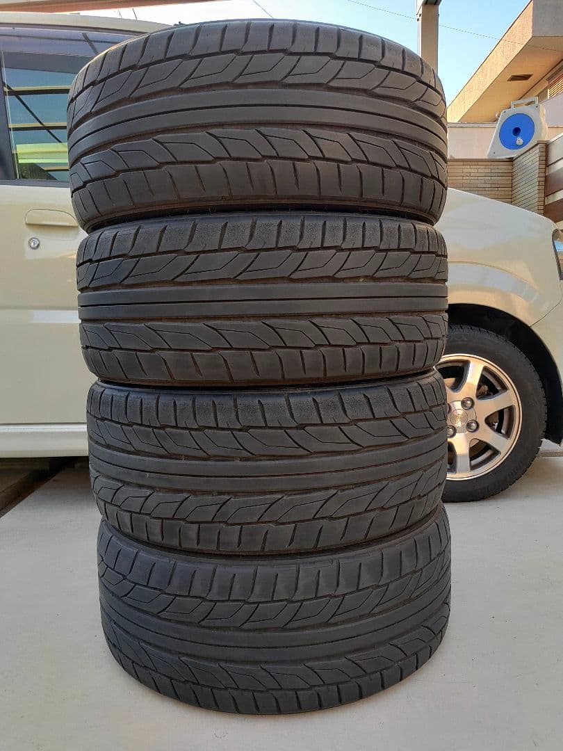 ② NITTO ニットー NT555 245/35R20 2本