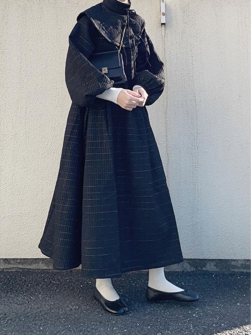 Aya × CAROLINA GLASER / ケープ付きワンピース