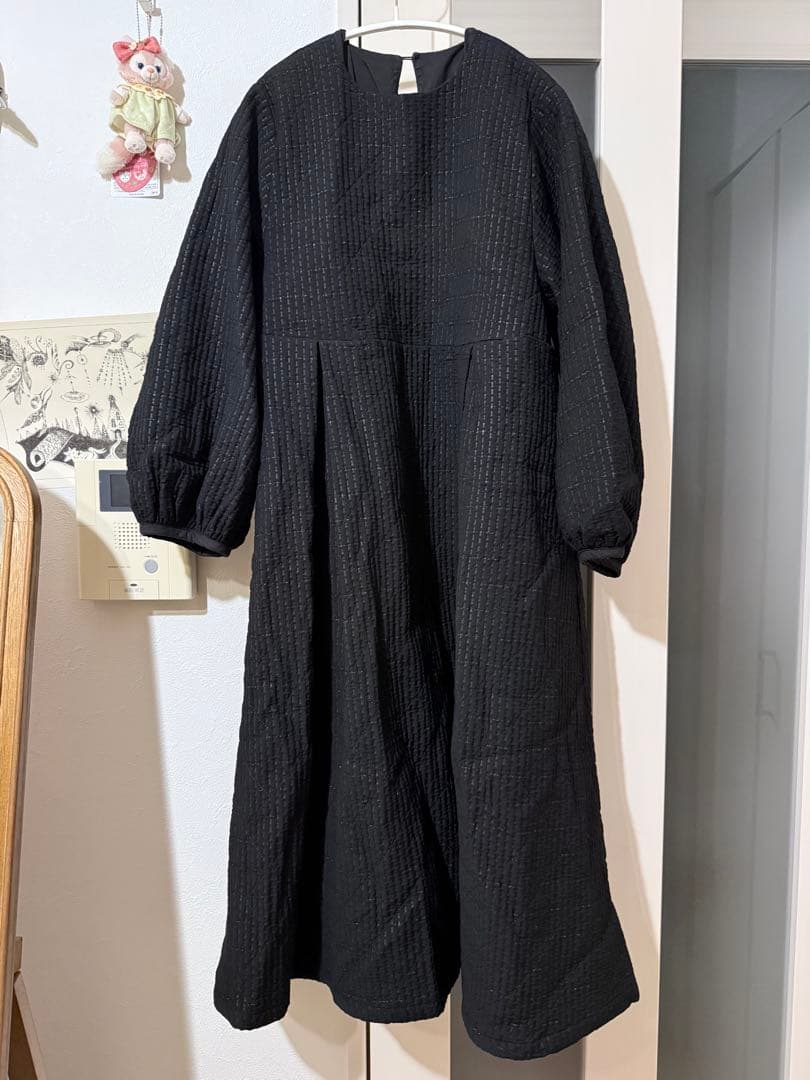 Aya × CAROLINA GLASER / ケープ付きワンピース