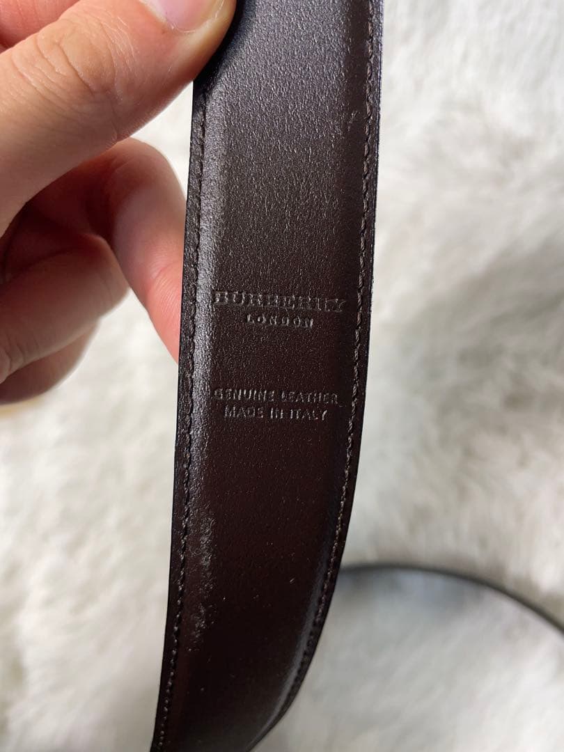美品　BURBERRY 本革ベルト ブラック イタリア製 付替バックル 箱付