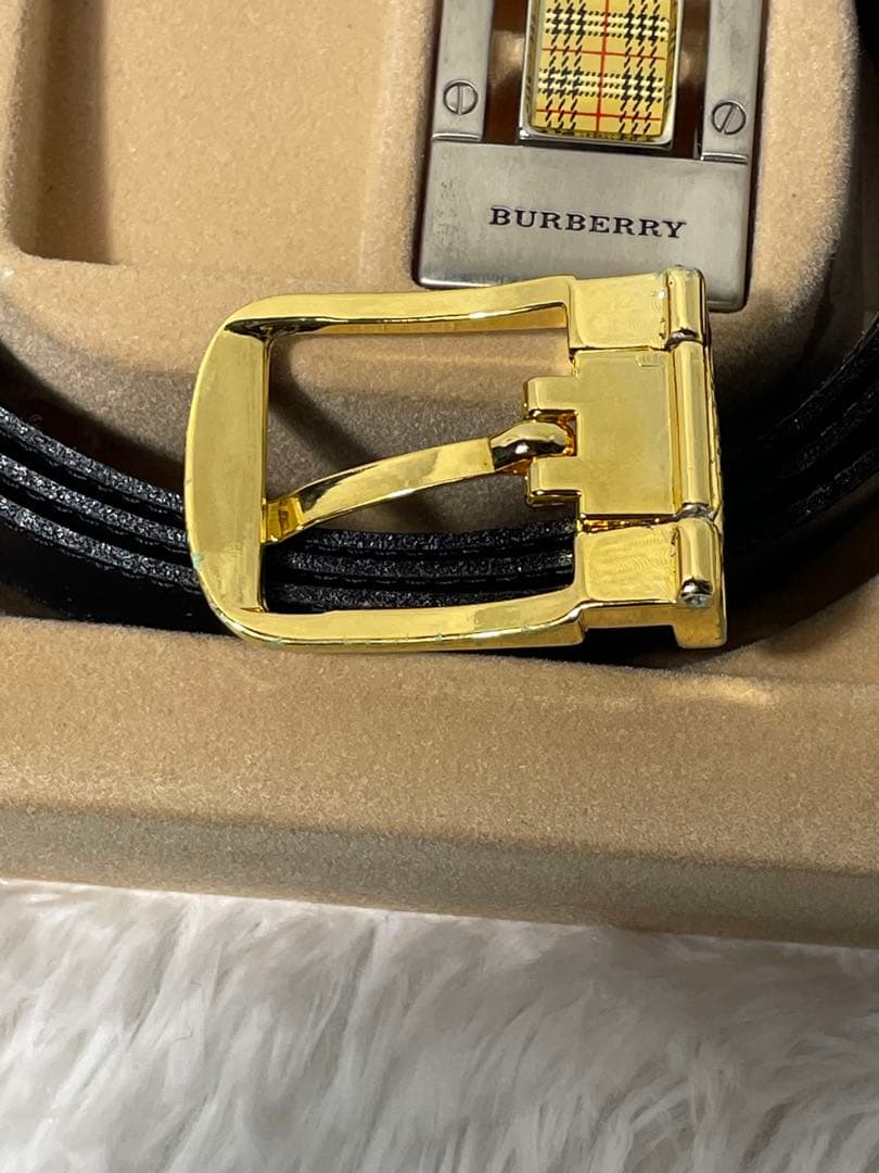 美品　BURBERRY 本革ベルト ブラック イタリア製 付替バックル 箱付