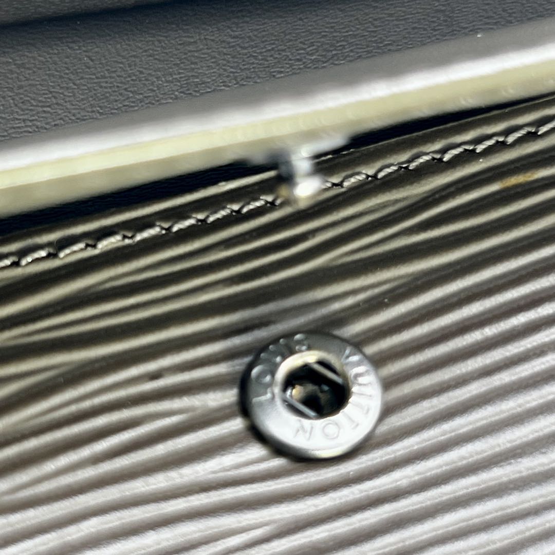 【極美品】 ルイヴィトン エピ ポルトモネネ エラスティック グレージュ