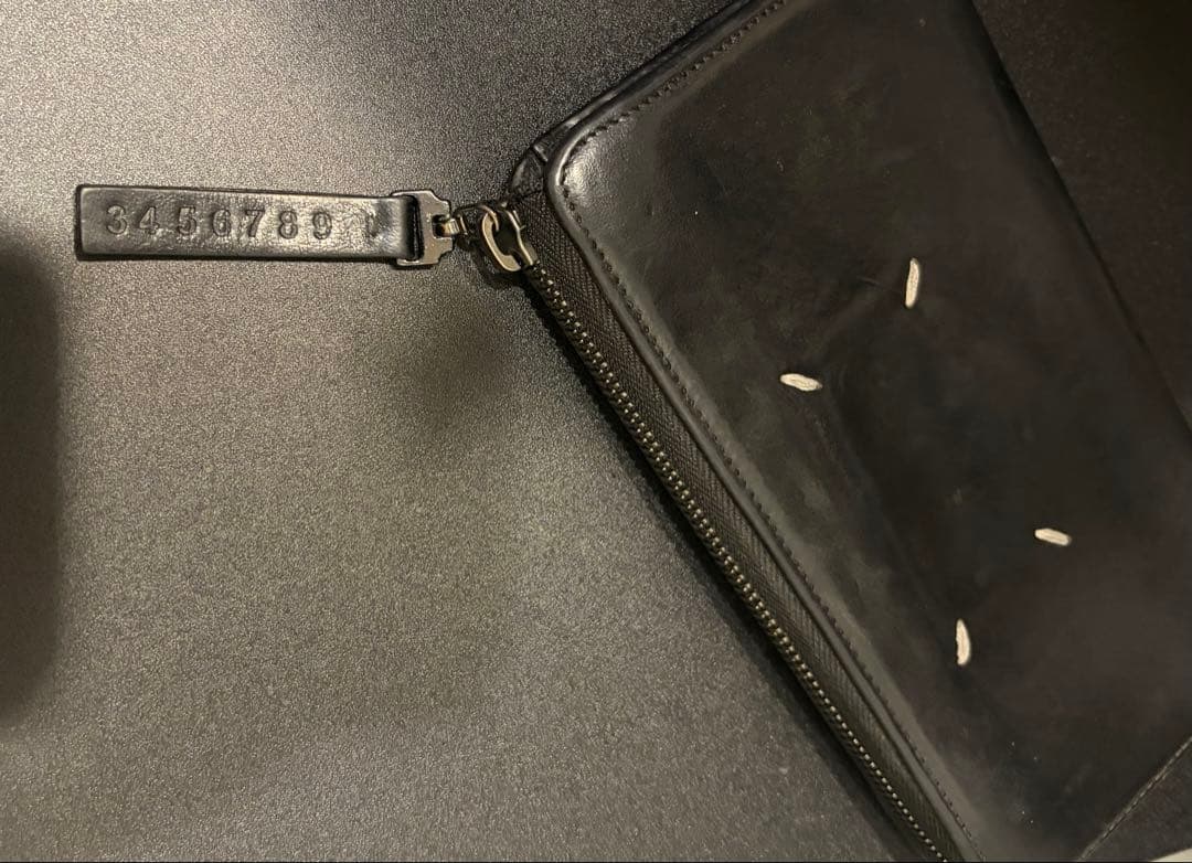 【訳あり】メゾンマルジェラ　長財布　L字ファスナー　4ステッチ　レザー　ブラック