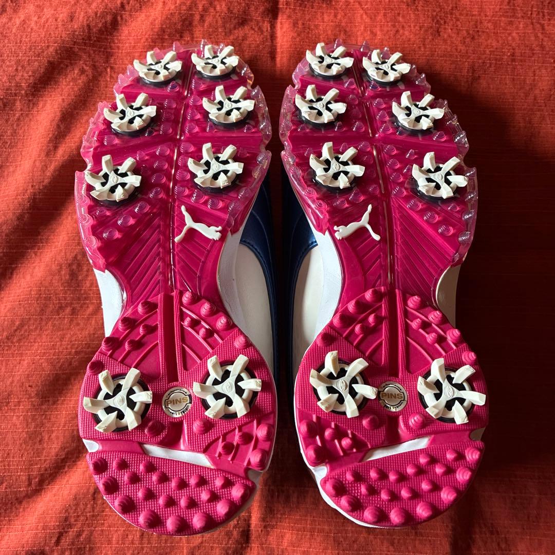 PUMA レディースゴルフシューズ　白に青のライン　24cm 新品未使用品