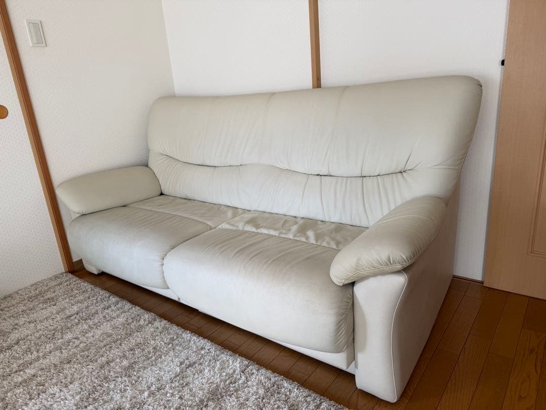 【美品】合皮 白ソファ 3人掛け