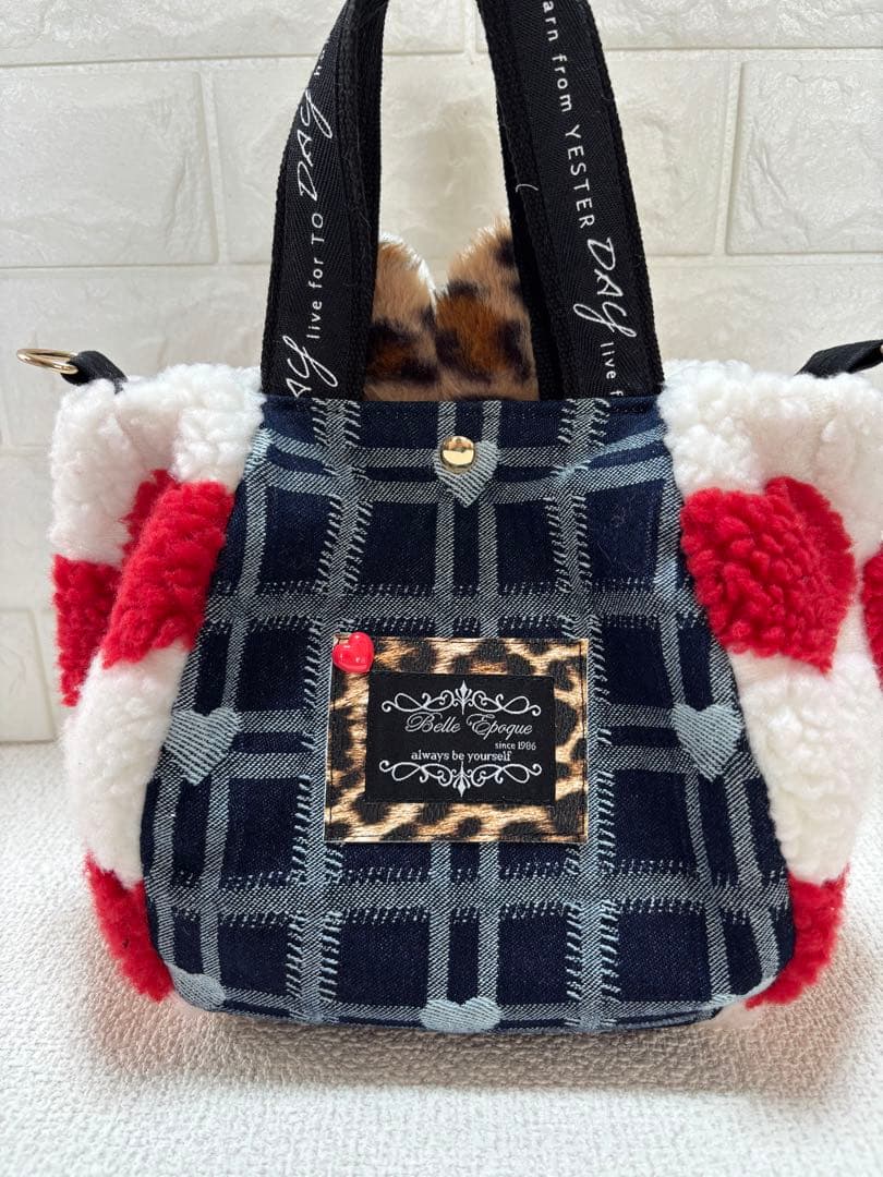 さ*ー様 コヤンイサムチョン　ハンドメイド　ハートボアバッグ　赤　ヒョウ柄うさち