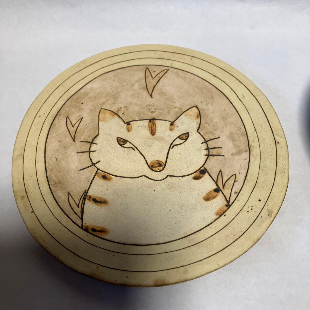 長田恵　ケース　猫　笠間焼　蓋物