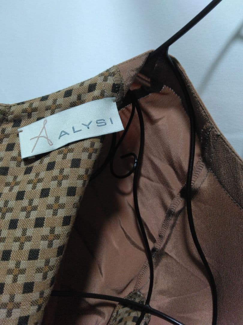 アクア未使用品に近いセンソユニコ　ALYSI 40 オールインワン　つなぎ