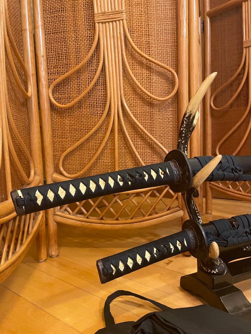 日本刀　模造刀　刀掛代　スタンド　インテリア　レトロ