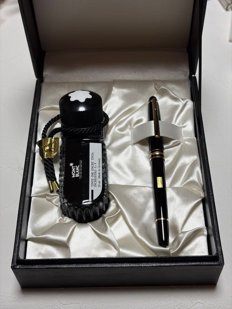 【美品】モンブラン　マイスターシュテック　万年筆　EF 14k インク付