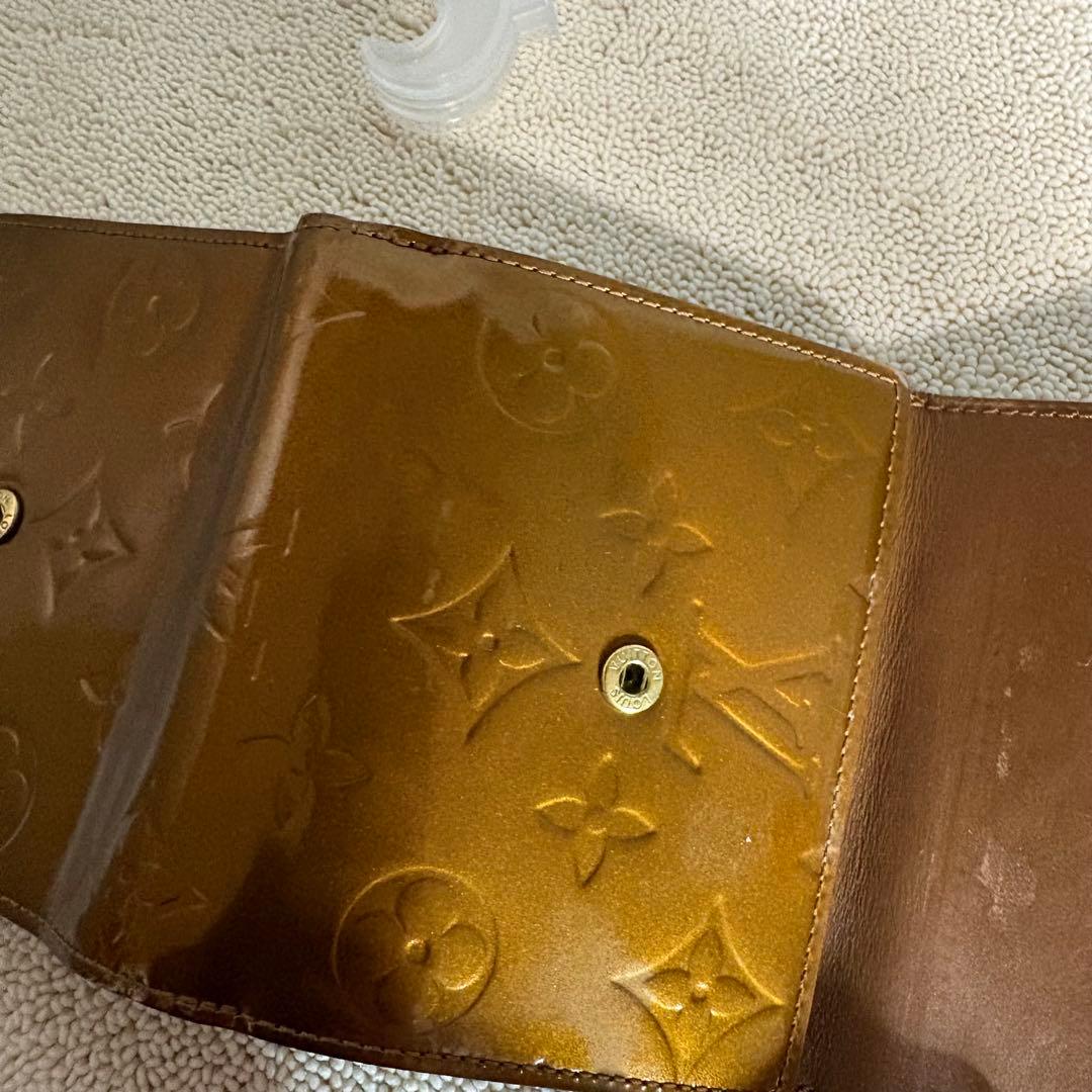 ルイヴィトン M91170 ヴェルニ ポルトモネ・ビエ・カルトクレディ 財布