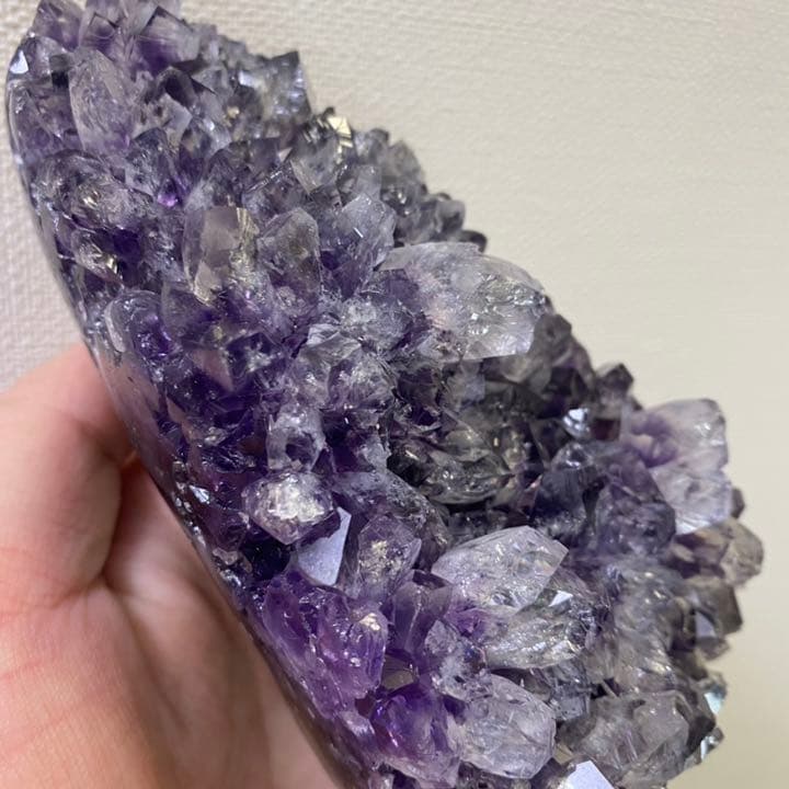 濃紫の煌めきウルグアイ産 ☆アメジストクラスター パワーストーン【NoA373】
