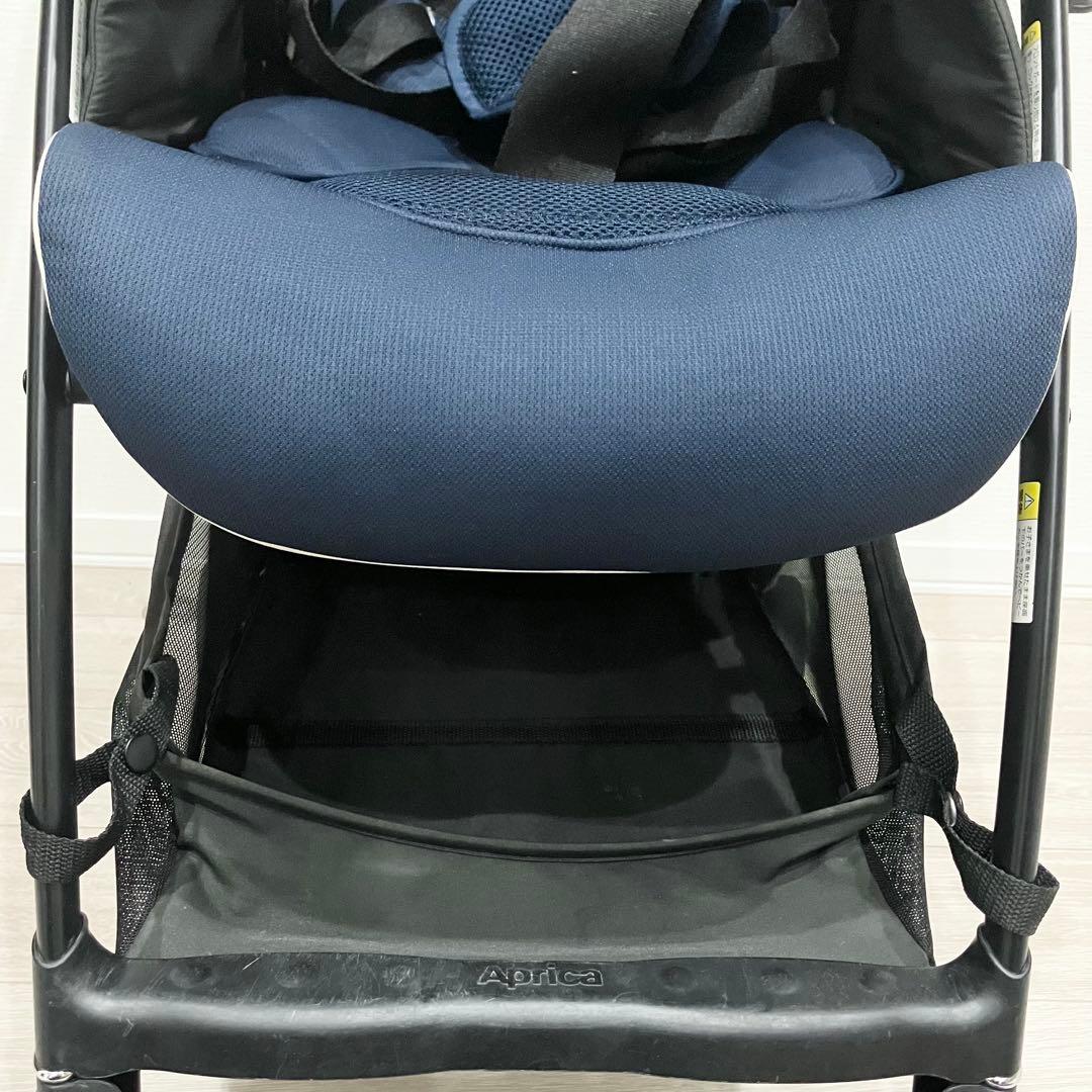 ラクーナクッションAE レインカバー付き　アップリカ　ベビーカー　ネイビー