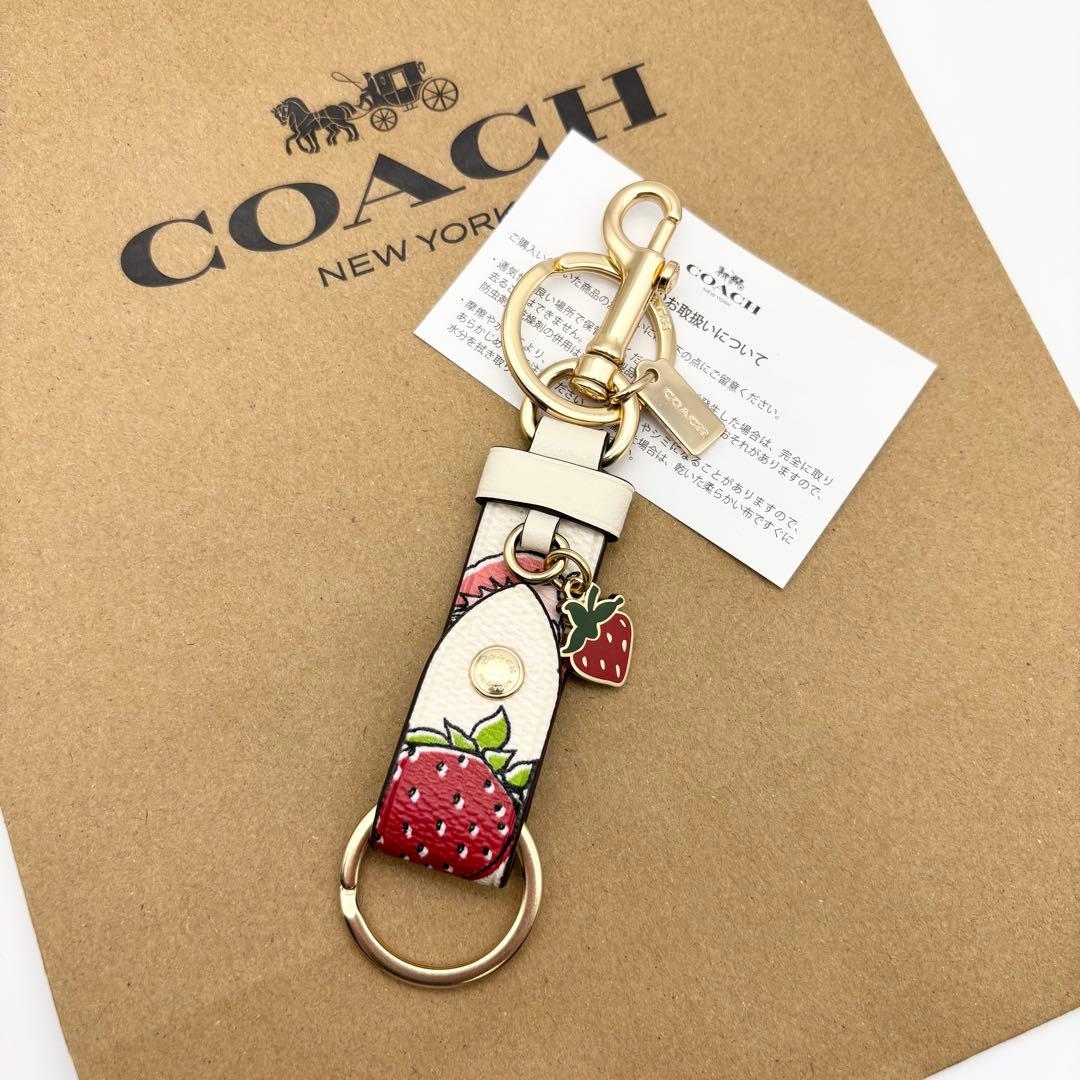 【COACH☆新品】トリガー スナップ！バッグ チャーム！ストロベリー！