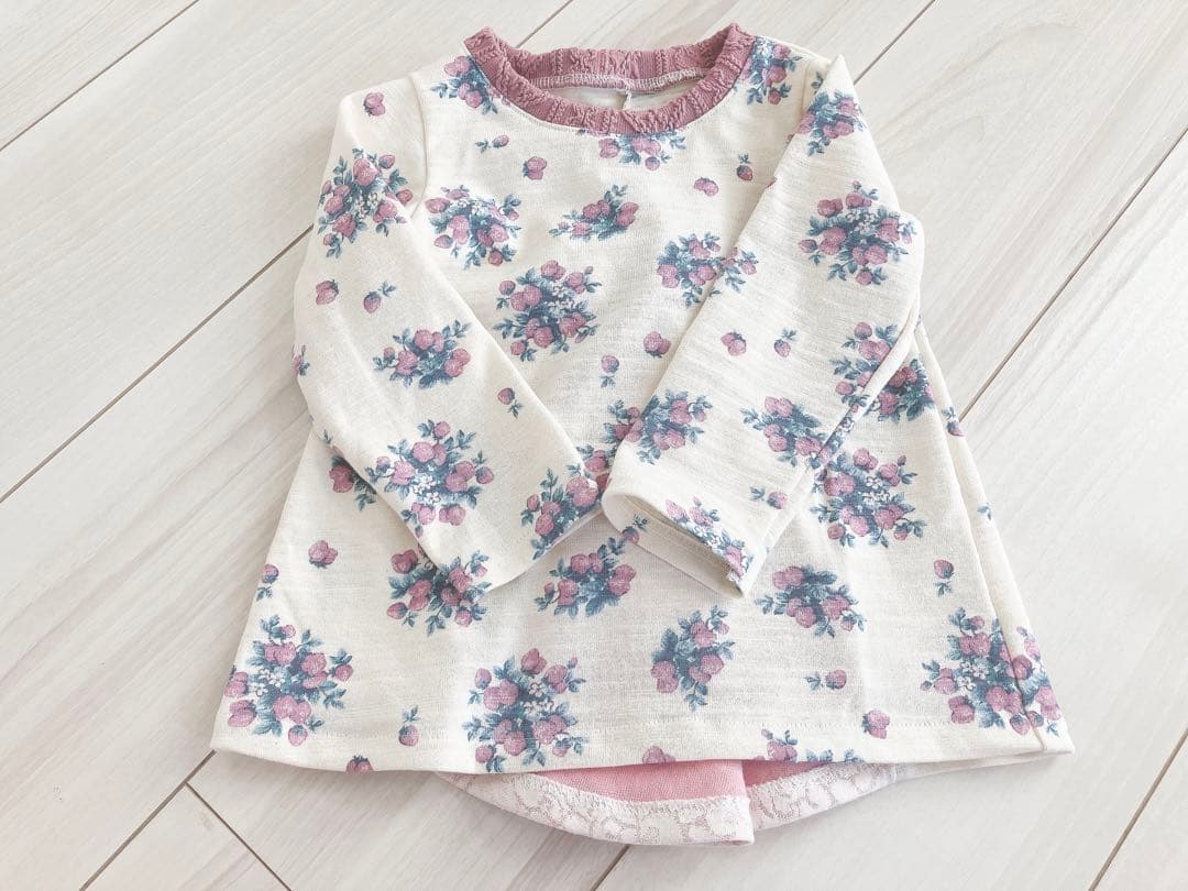 ❁後ろ下がりフレアティ いちごちゃん(ピンク)×レース 90size