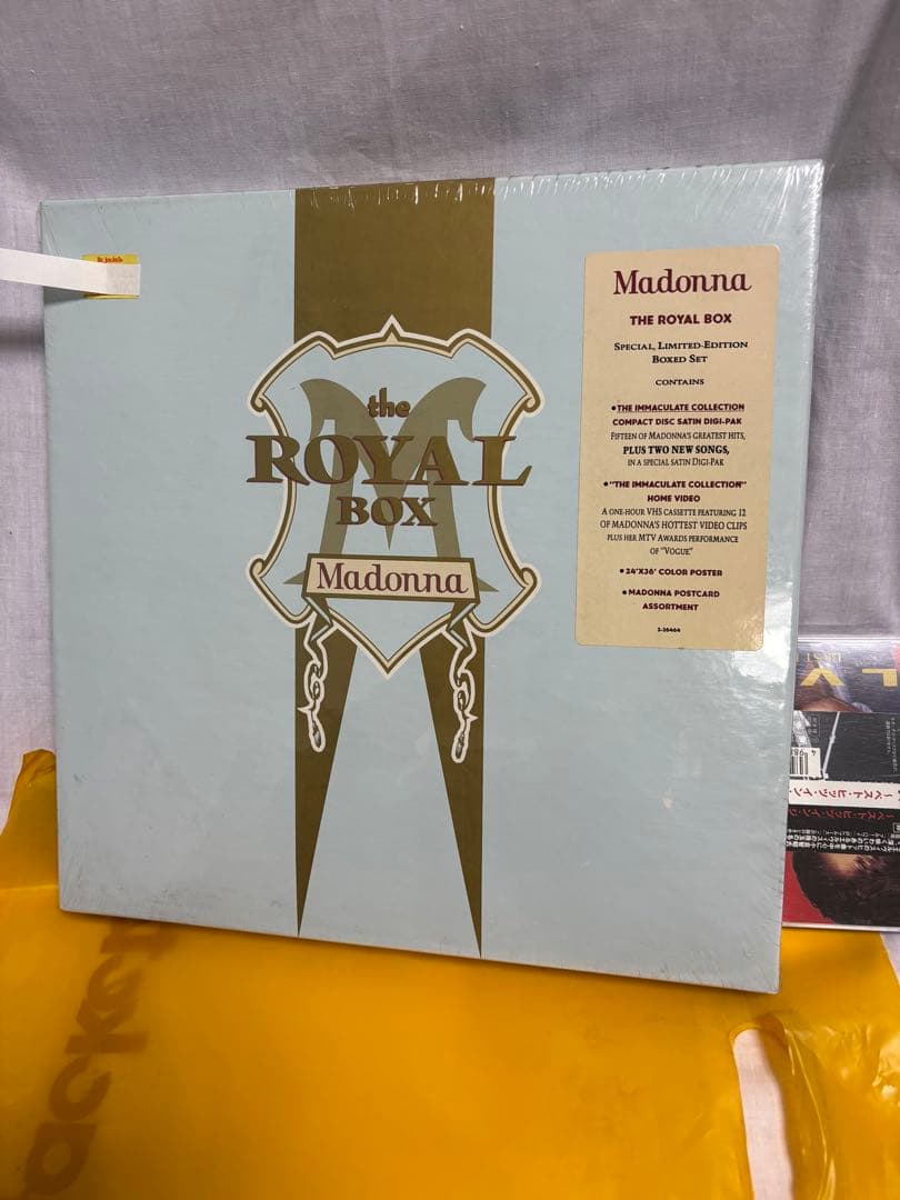 モ*チ様 Madonna THE  BOX