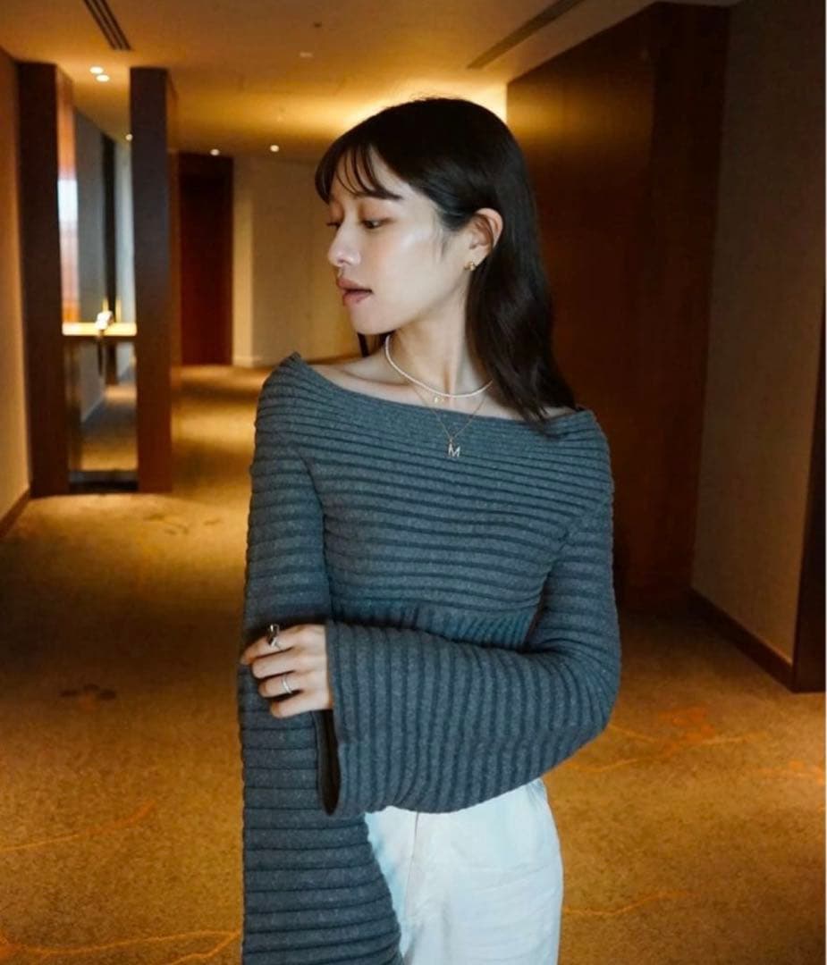 L'aube blanc Off Shoulder Panel Knit ニット