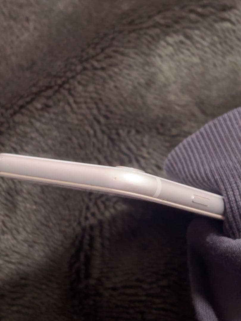 iPhone 8ホワイト 64GB