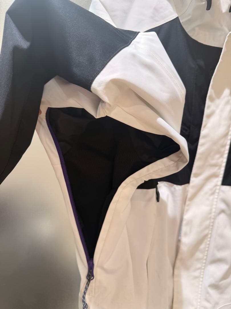 Oakley スノーボードウェア　上下セット　白黒