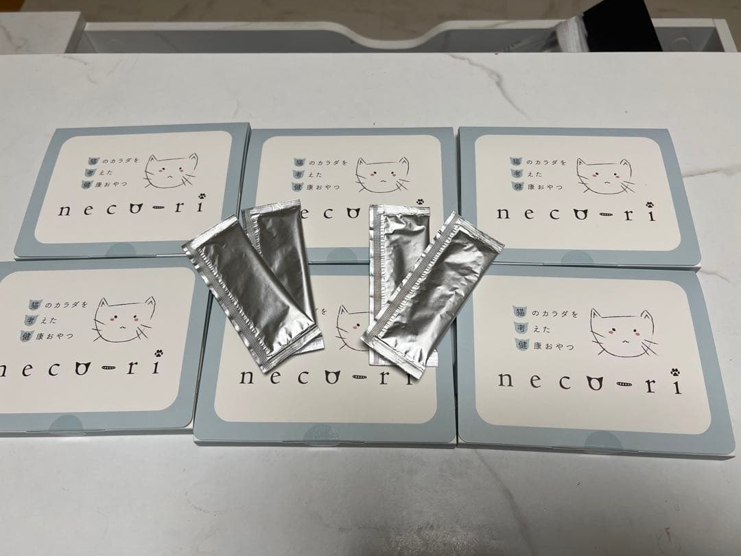 ねこり　neco-ri 6箱＋4本おまけ　かつお味