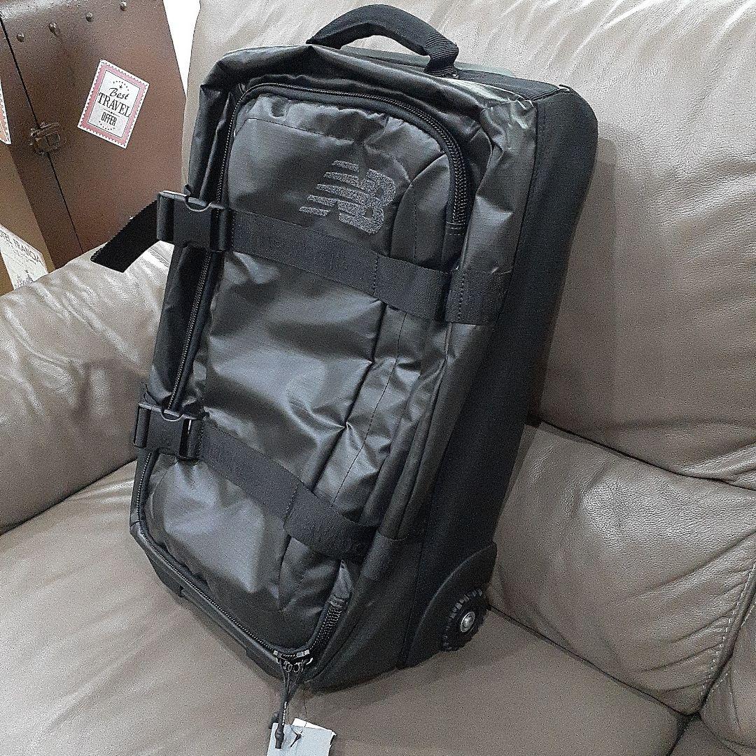 新品未使用☆ new balance キャリーバッグ