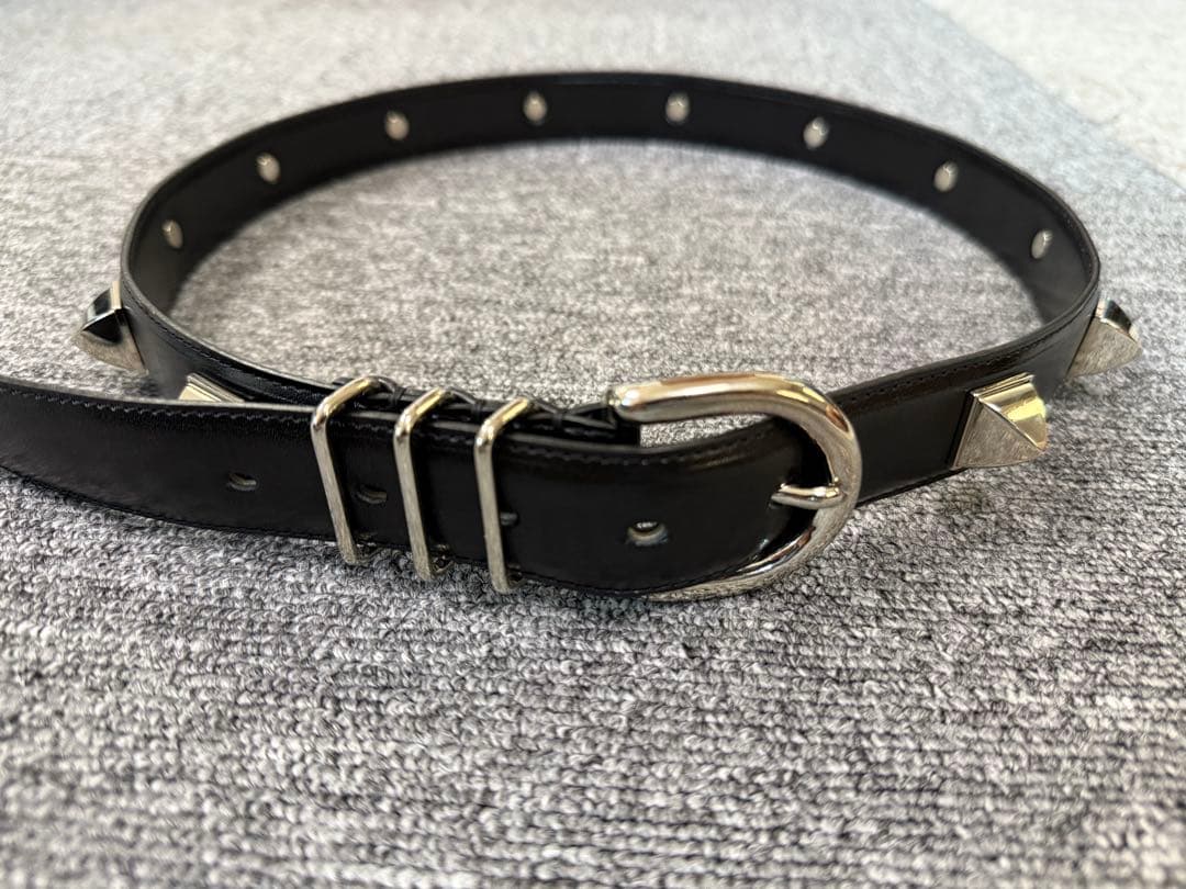 アンダーカバー　スタッズ付きブラックレザーベルト