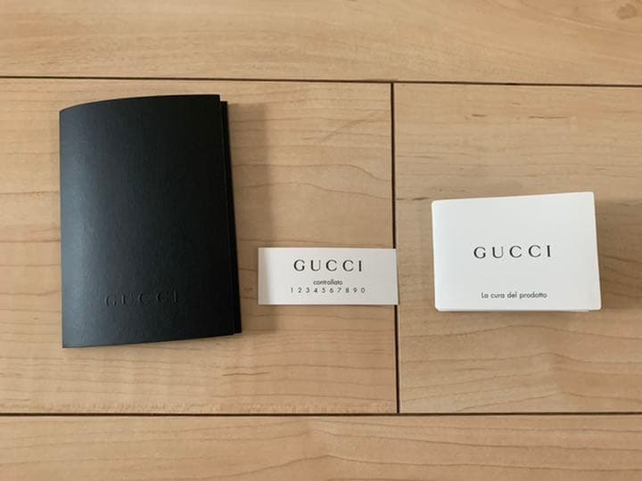 GUCCI ビー&スター 二つ折り財布