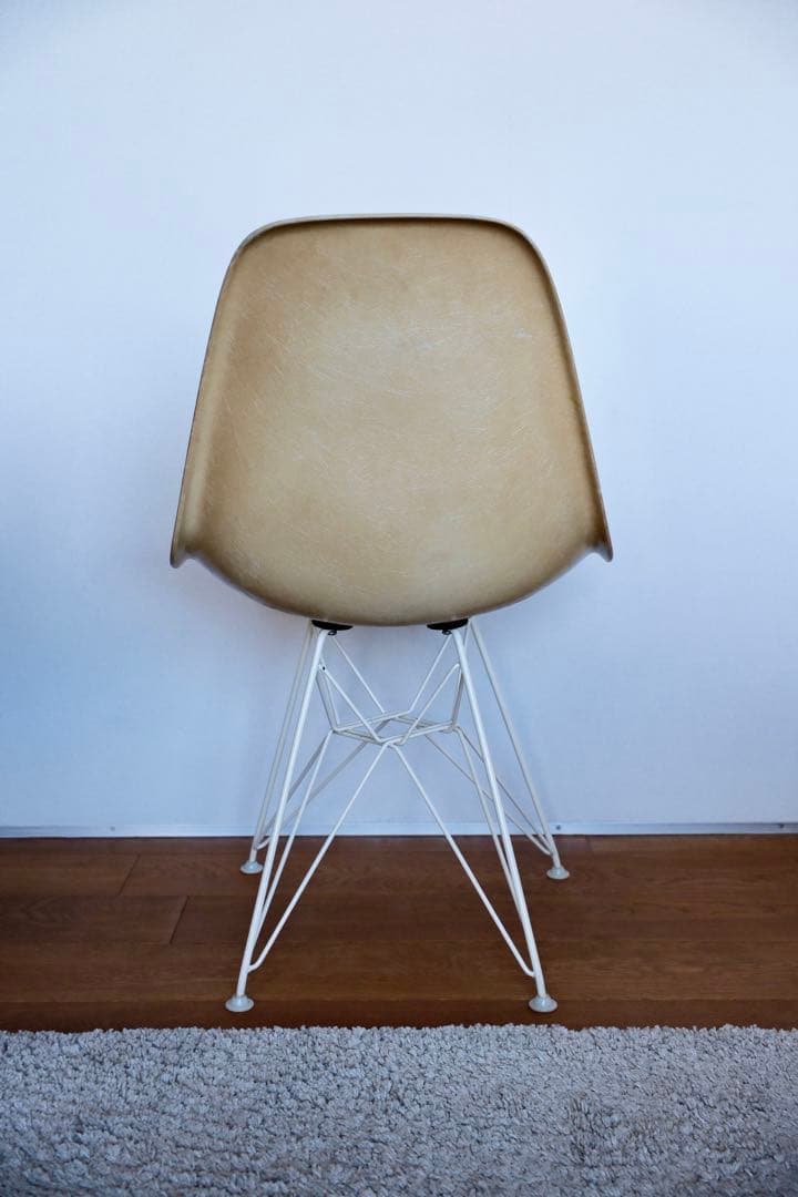 Eames Side Shell Chair Eiffel Base ②