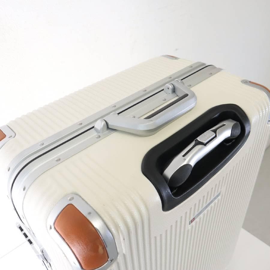 展示品 スイスミリタリー スーツケース プレミアムC ホワイト 64L