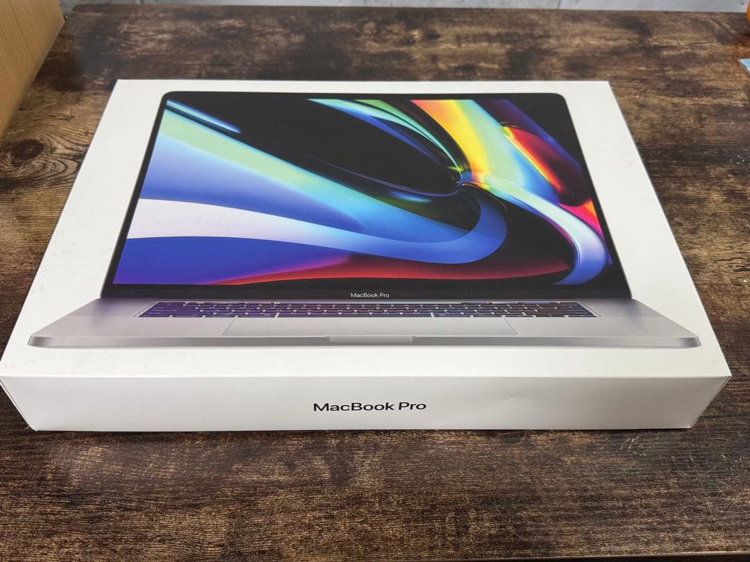 MacBookPro 2019 16インチ i7 500GB16GB