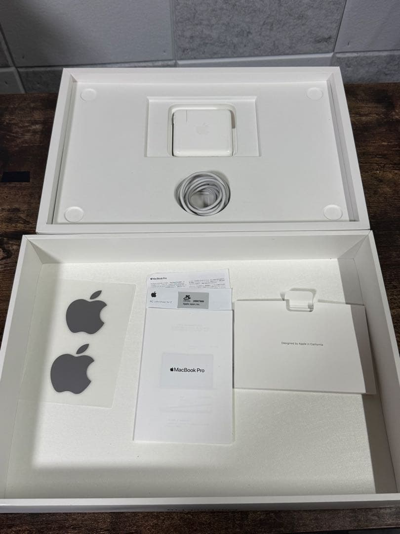 MacBookPro 2019 16インチ i7 500GB16GB