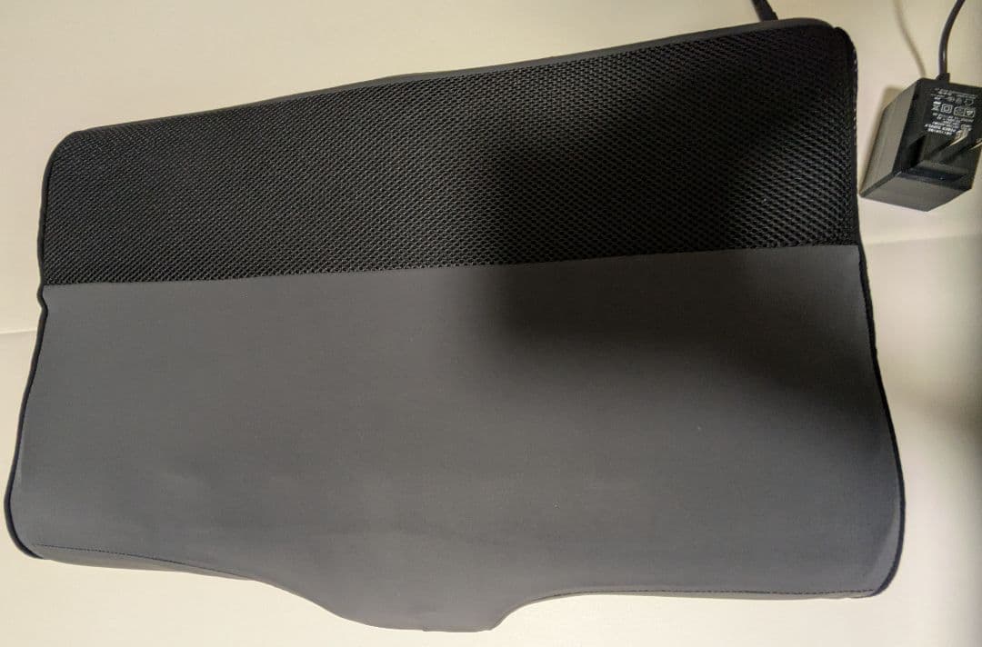 「頭を冷やして眠る。」快眠半導体冷却枕「サイバーチルピロー」 （色：グレー）